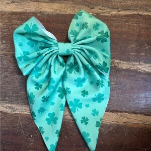 Green Clover Hair Bow